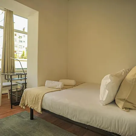 Marques De Pombal - 8 Bedroom Pensionat Lisboa