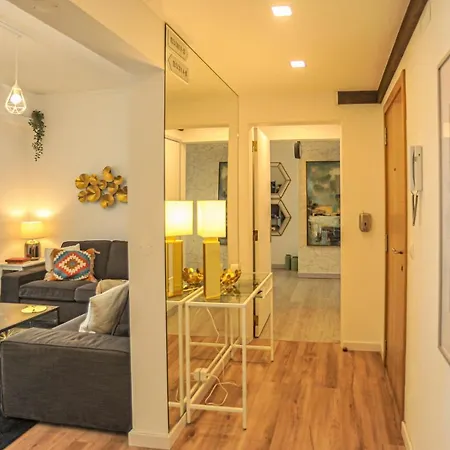 Pensionat Marques De Pombal - 8 Bedroom Lisboa