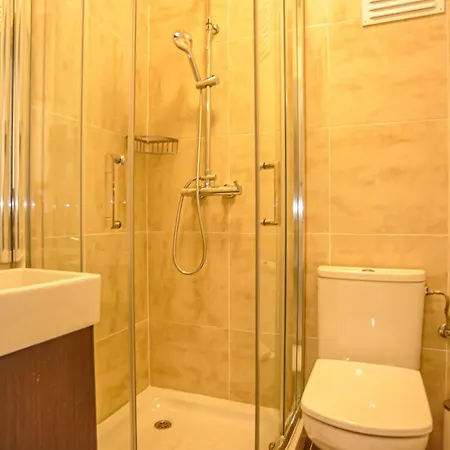 Gasthof Marques De Pombal - 8 Bedroom