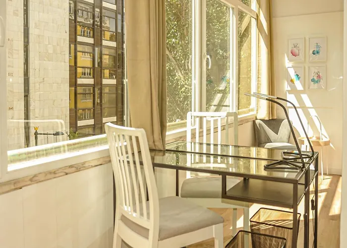 Gæstehus Marques De Pombal - 8 Bedroom Lisboa