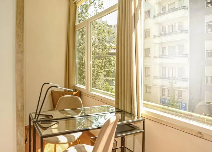 Marques De Pombal - 8 Bedroom Lisboa