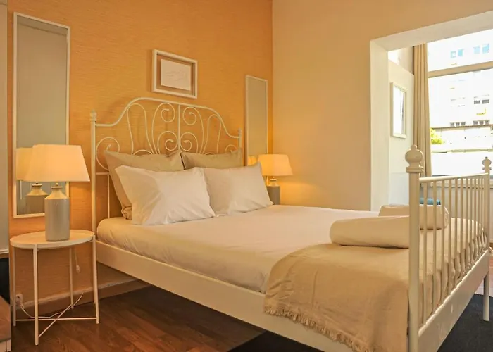Gasthof Marques De Pombal - 8 Bedroom Lissabon