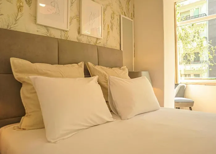 Pensión Marques De Pombal - 8 Bedroom