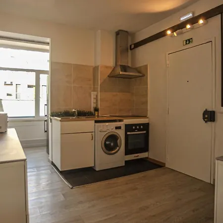 Πανσιόν Marques De Pombal - 8 Bedroom
