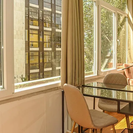 Marques De Pombal - 8 Bedroom *