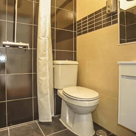 Marques De Pombal - 8 Bedroom Lisbon
