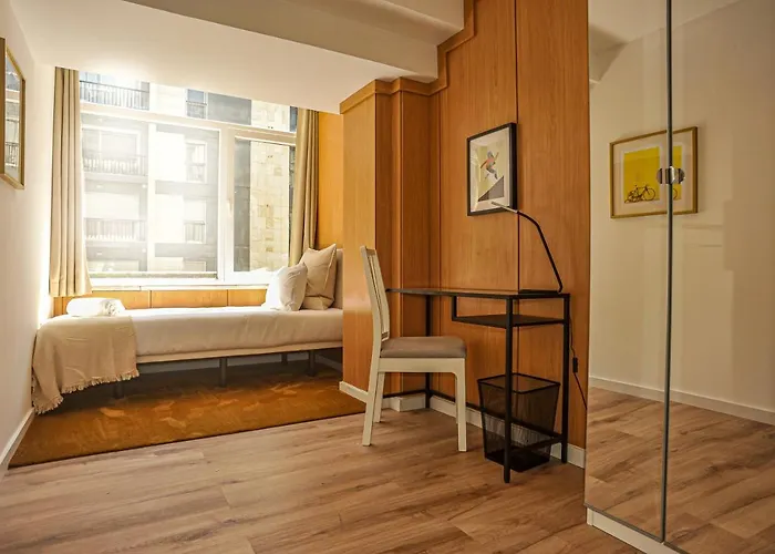 Marquês De Pombal - 8 Bedroom
