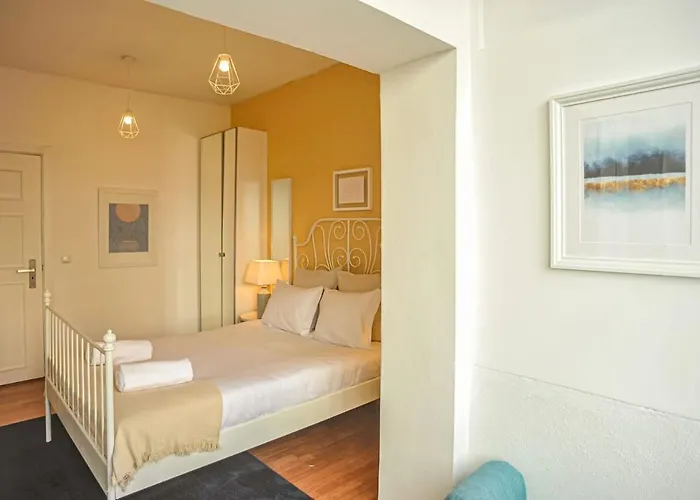 Marquês De Pombal - 8 Bedroom Lisboa